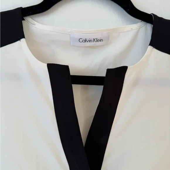 Calvin Klein long sleeve blouse - Picture 4 of 5